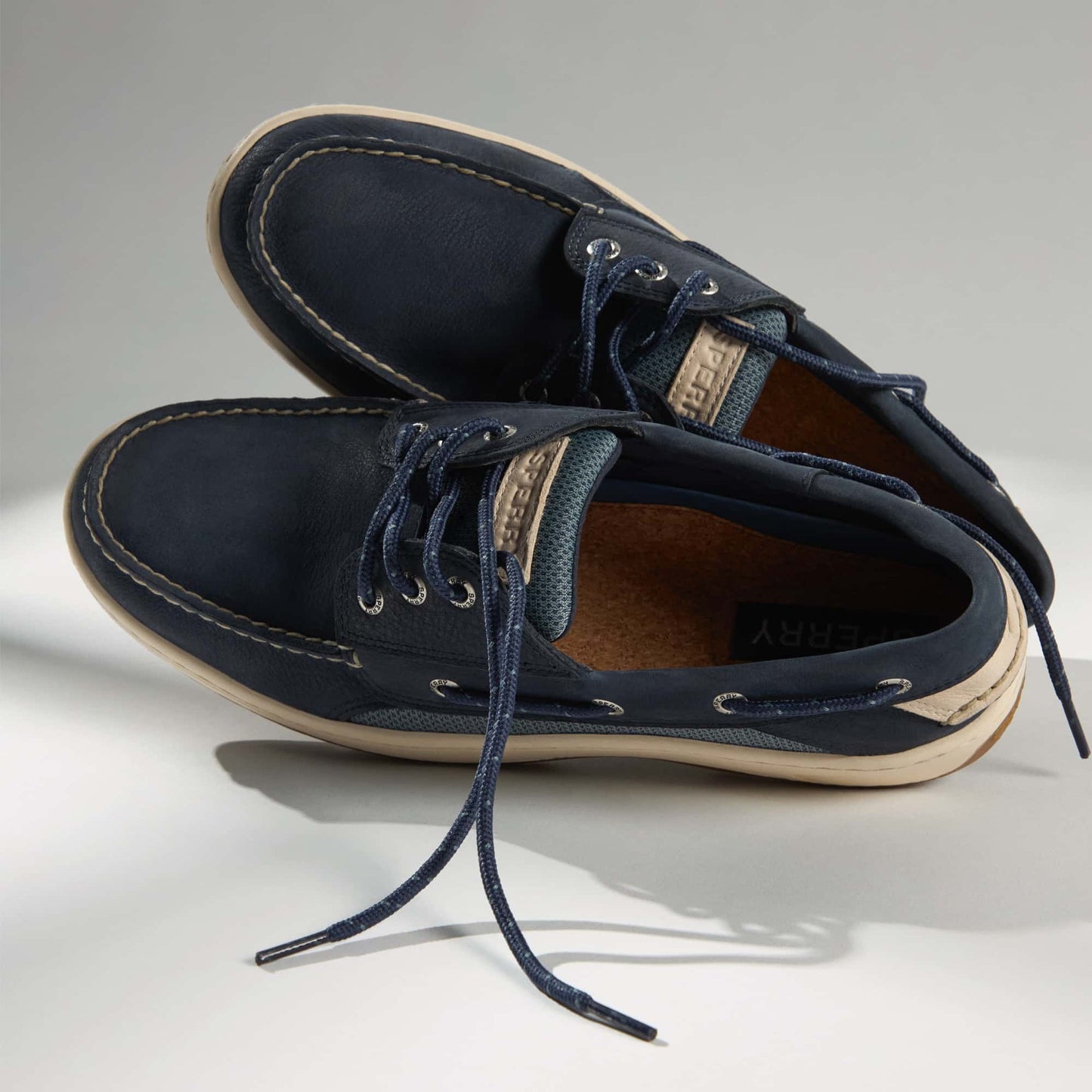 Billfish 3 Eye Boat Shoe Navy Sperry