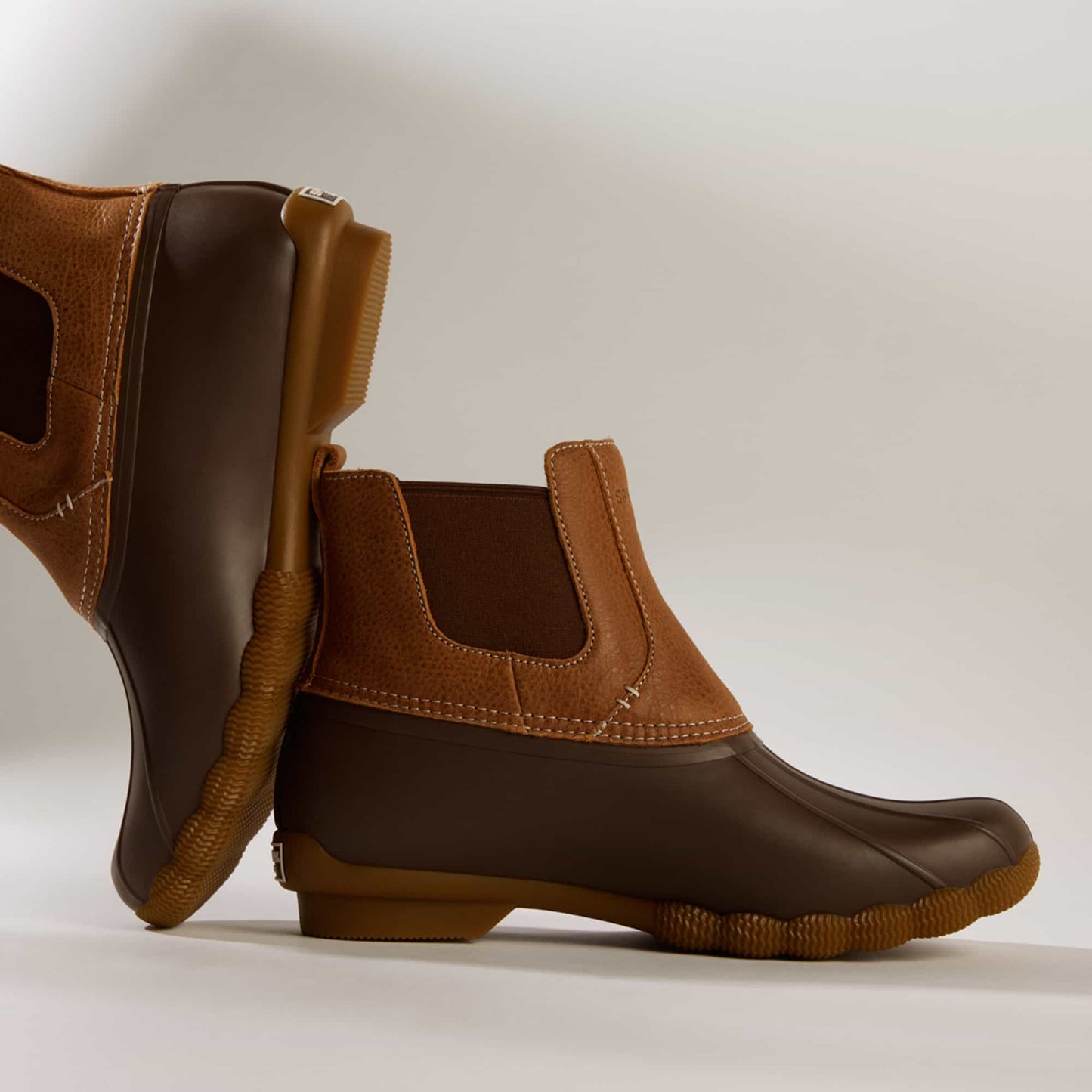 Saltwater™™ Duck Chelsea Boot Dark Brown Sperry