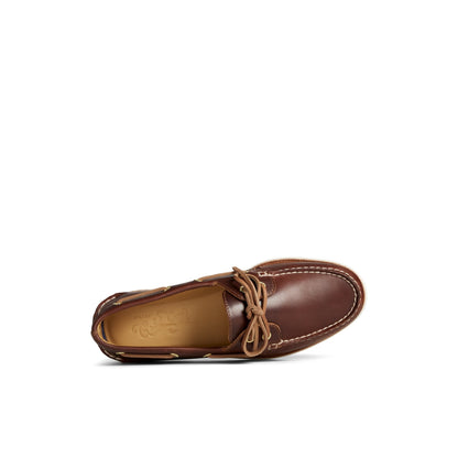 GoldAuthentic Original™ 2-Eye Lite Boat Shoeor Medium Beige Men's Men Sperry