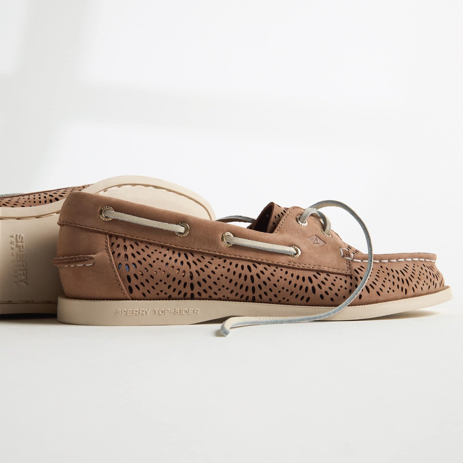 Authentic Original™ 2-Eye Lite Boat Shoe perf Medium Beige Women's Women Sperry