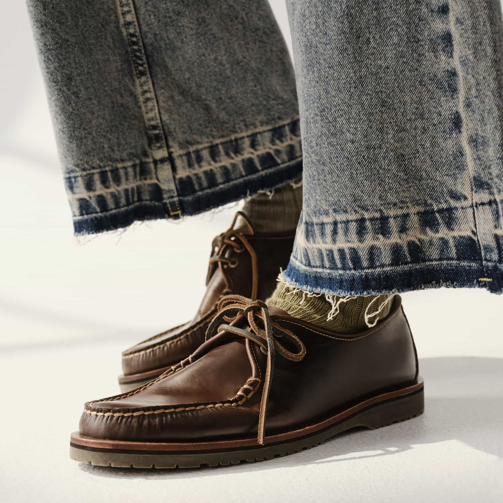 Authentic Original™ Mini Lug Captain's Oxford Amaretto Sperry