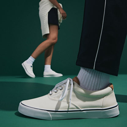 Striperii tx White Unisex Sneakers Sperry