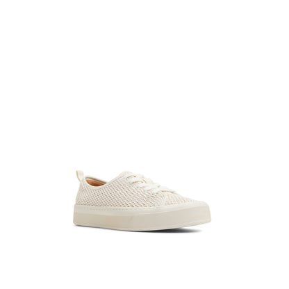 Candyltt Ecru Women's Oxfords & Loafers Sperry