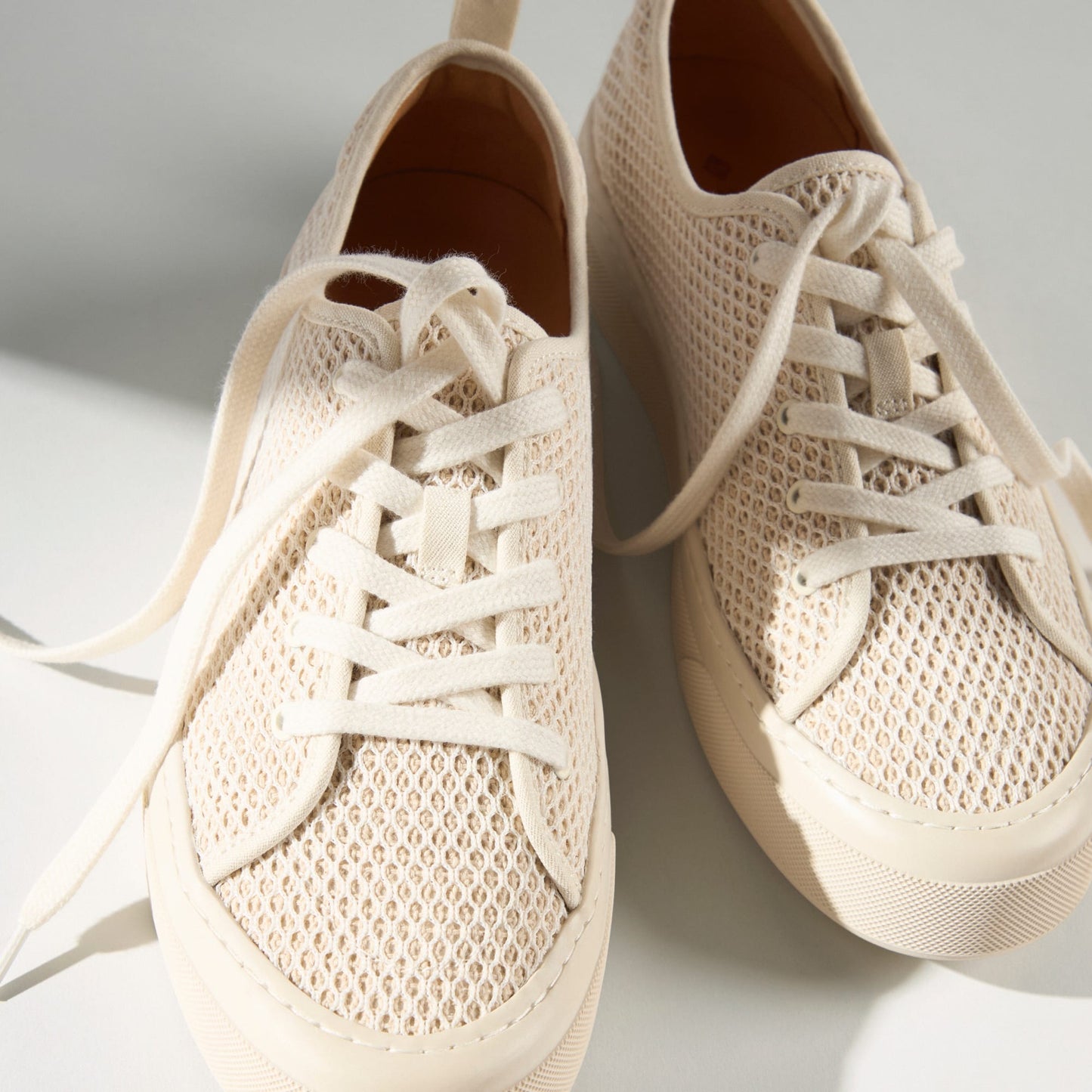 Candyltt Ecru Women's Oxfords & Loafers Sperry